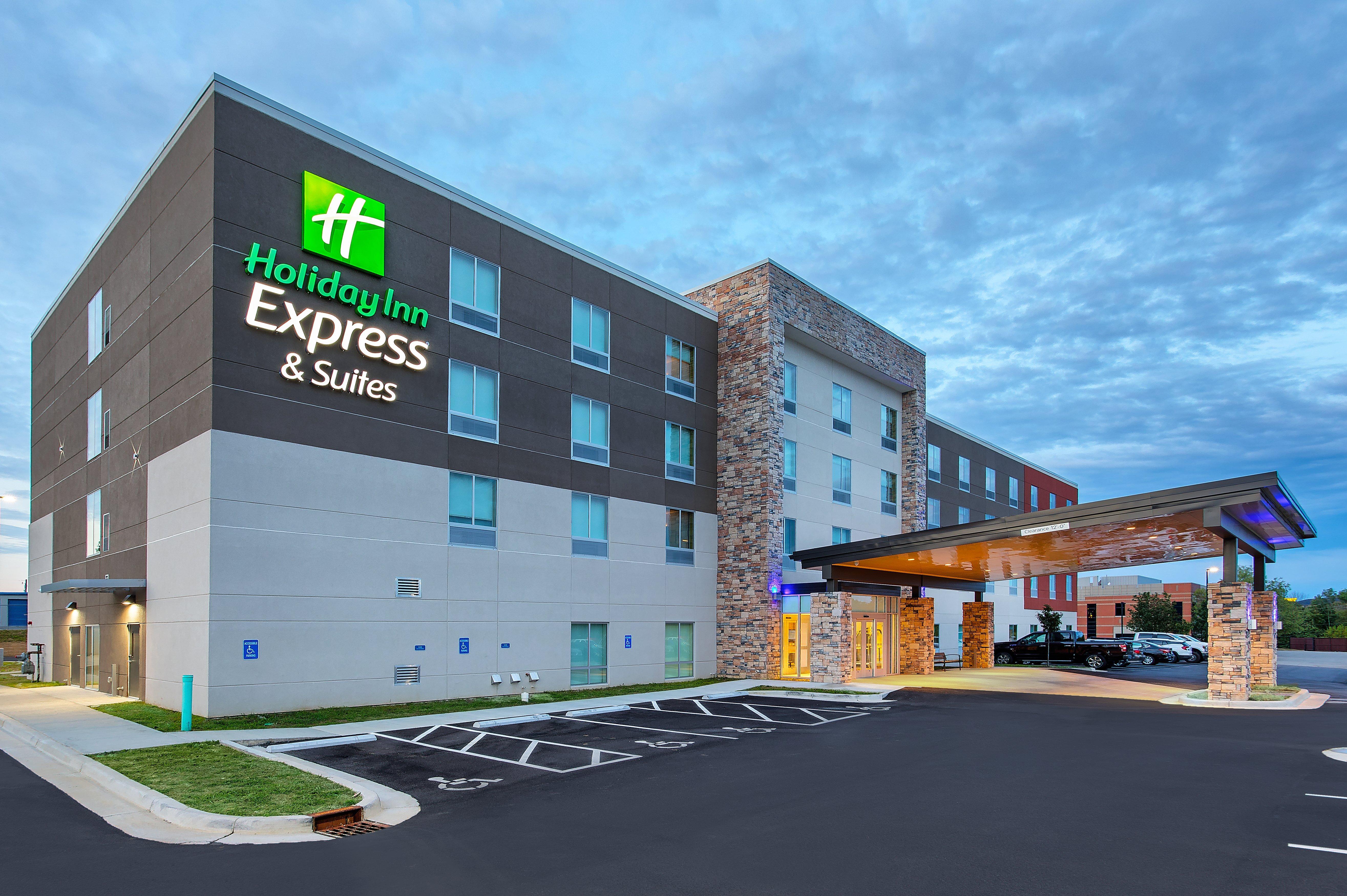 Holiday Inn Express & Suites - La Grange By Ihg Buitenkant foto